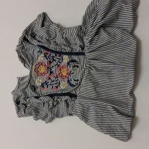 Jessica Simpson embroidered top